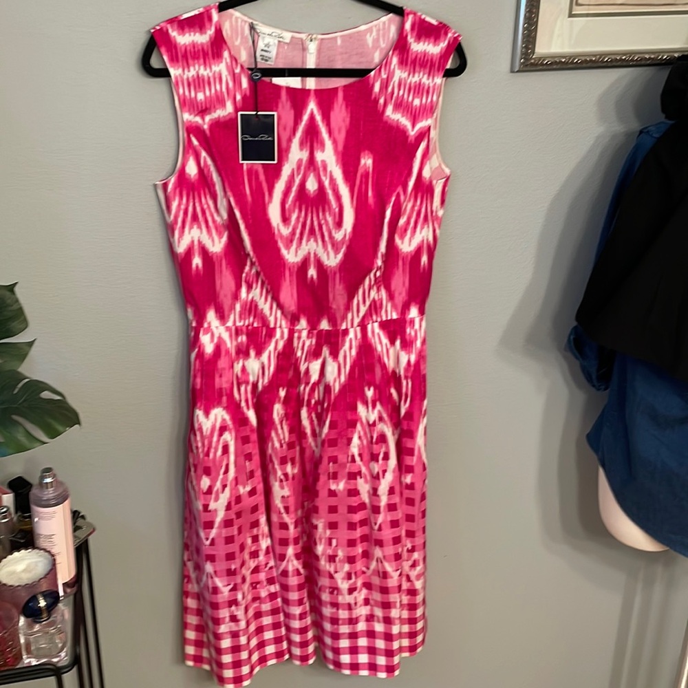 Oscar De la Renta NWT Sleeveless Dress size 12 Magenta and White